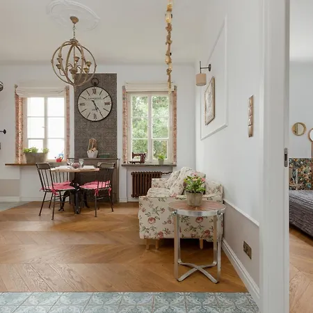 On The Square By Renters Warszawa