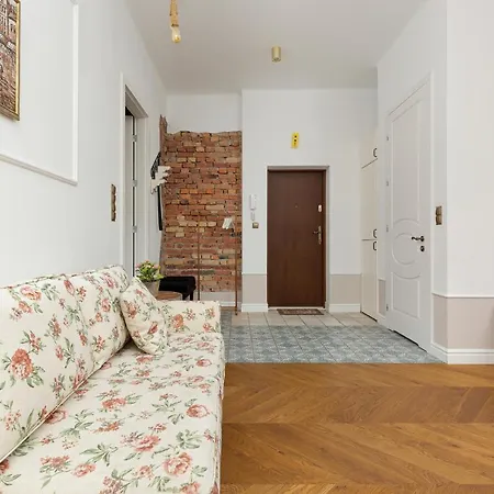 On The Square By Renters *