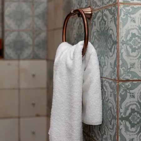 On The Square By Renters ורשה