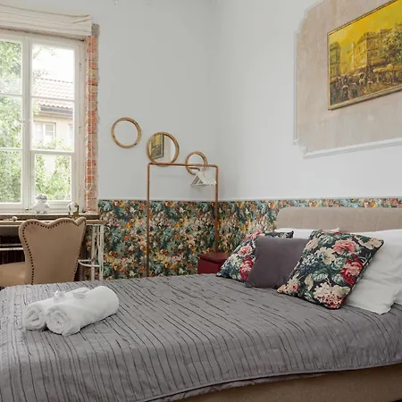 Lägenhet On The Square By Renters